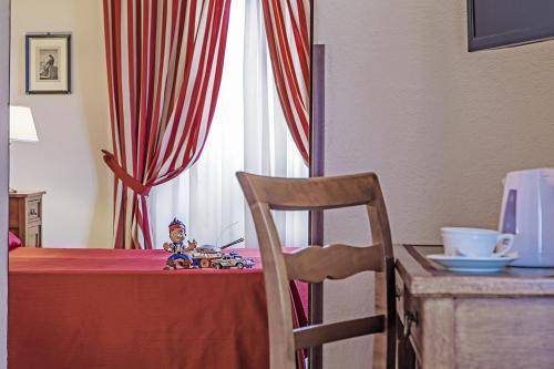 Il Chiostro Del Carmine, Siena