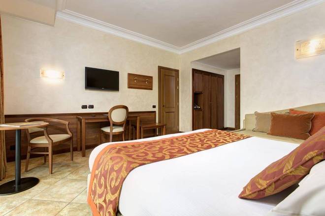 Hotel Athena, Siena