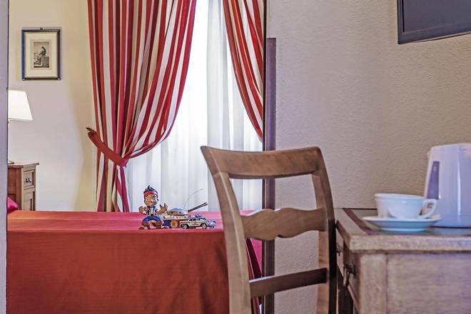 Il Chiostro Del Carmine, Siena