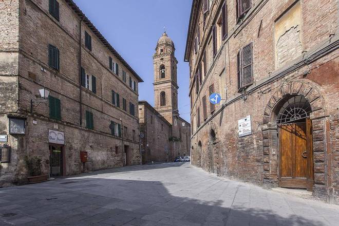 Il Chiostro Del Carmine, Siena