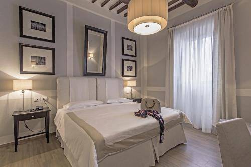 Il Chiostro Del Carmine, Siena